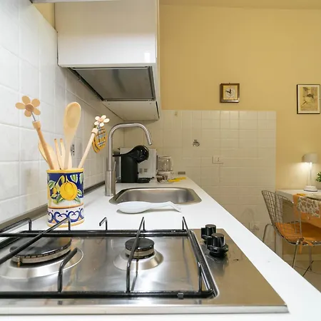 Casa Lisander Apartment *