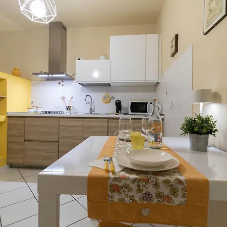 Casa Lisander Апартаменты Лекко